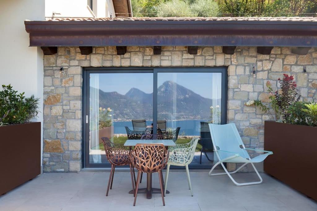 Villa Divina-Apt Armonia-Con Piscina E Vista Lago Castelletto Di Brenzone Exterior foto
